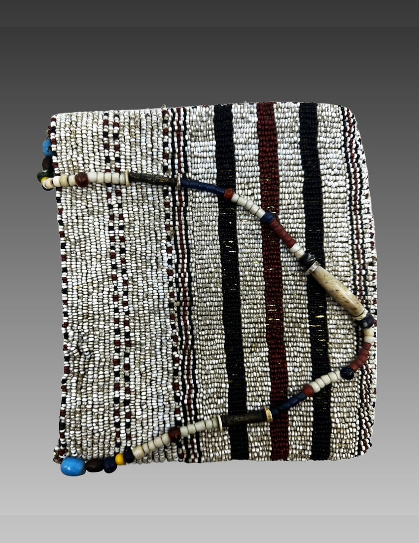 Native American Beaded Bag, Antique: Antique Native American Beaded Bag, Antique, 7"x 7", Private Ohio Collection