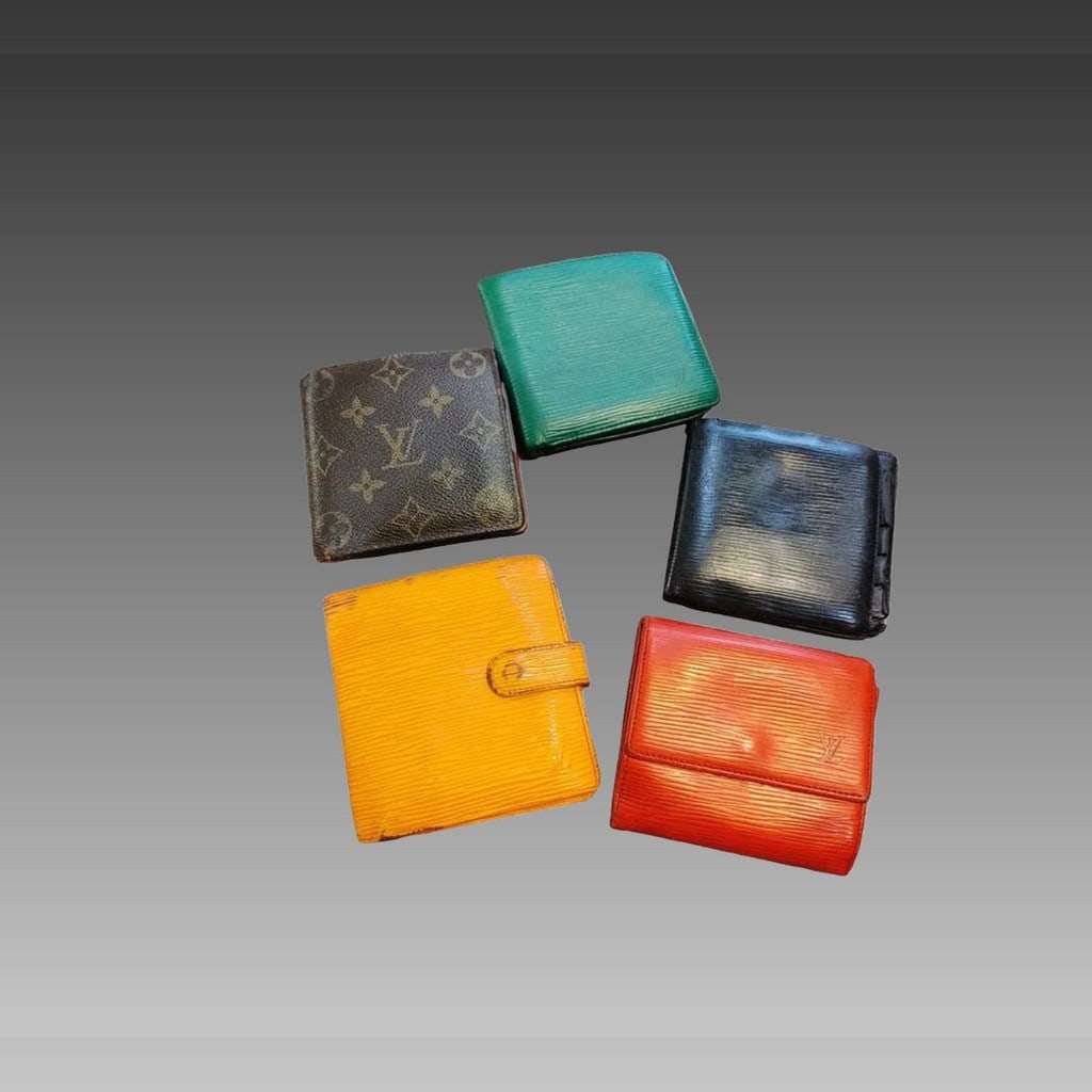 Assortment of Louis Vuitton Vintage Wallets, 5 Piece Lot (1 of 11)