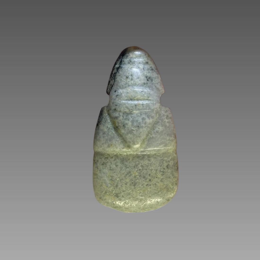 Pre-Columbian Jade Avian Axe Pendant, Costa Rica (1 of 4)
