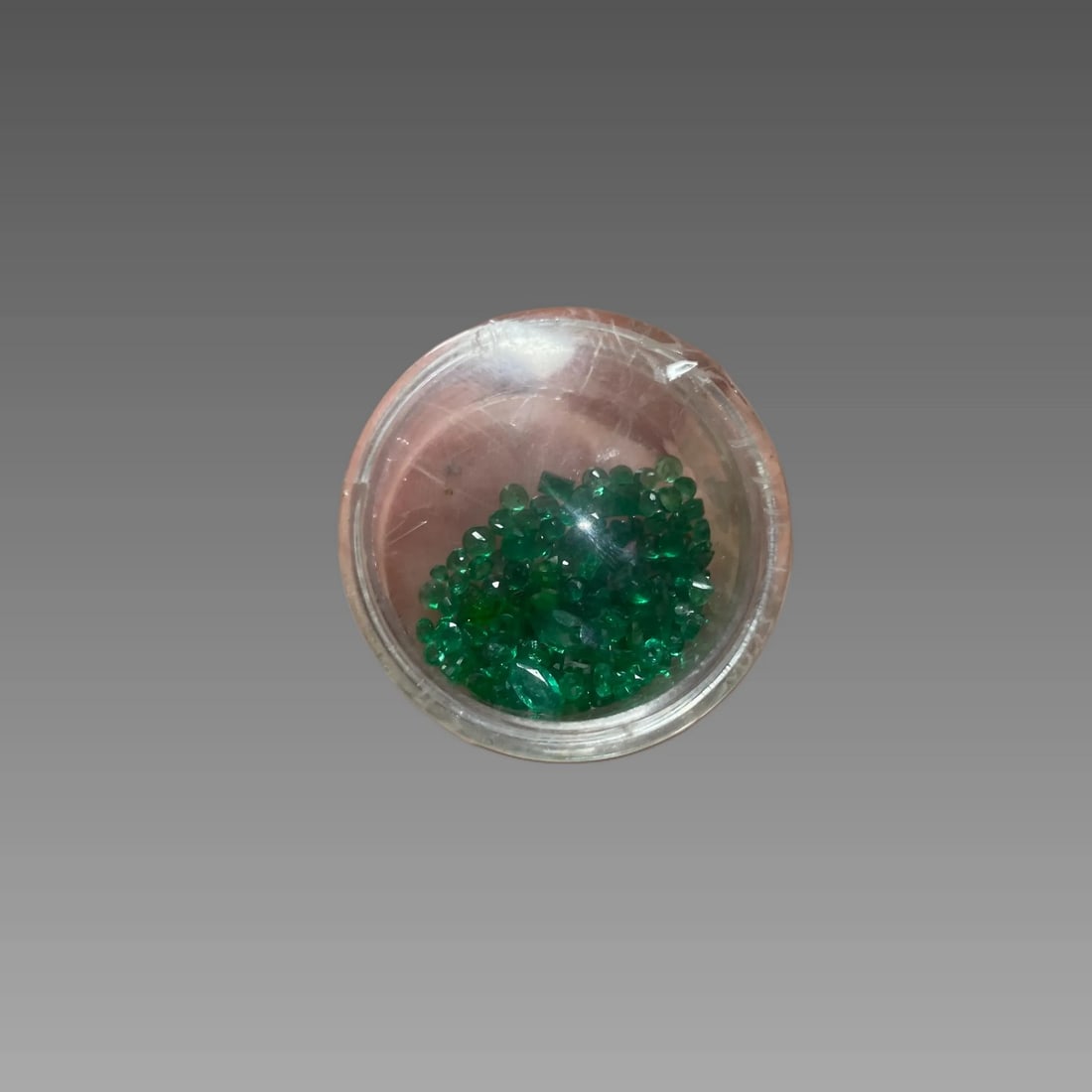 Lot of High Quality Faceted Emeralds: Lot of High Quality Faceted Emeralds, Colombia