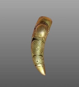 Pre-Columbian Gold Tairona Jaguar Tooth Pendant