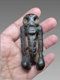 Ancient Hongshan Culture Seated Effigy Pendant