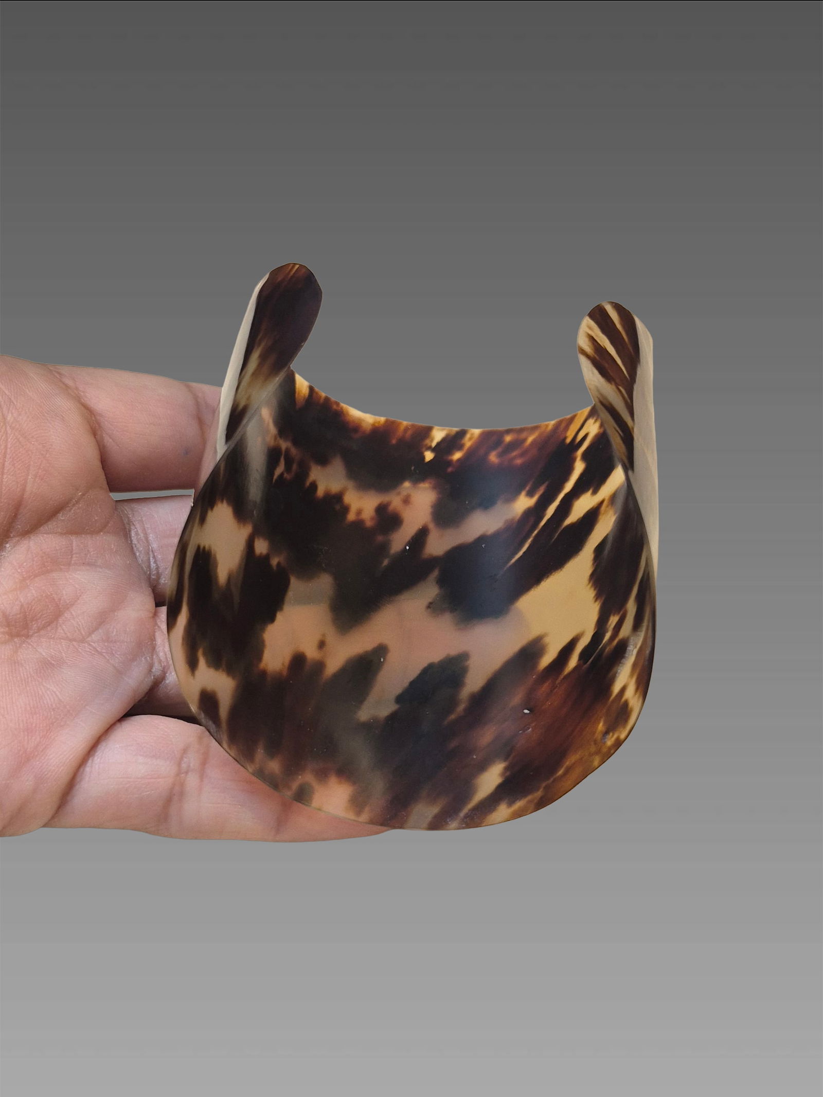 Victorian Tortoise Cuff Braclet (1 of 5)