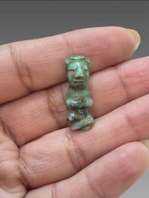 Pre-Columbian Mayan Jadiete Jade Seated Effigy Figure Pendant