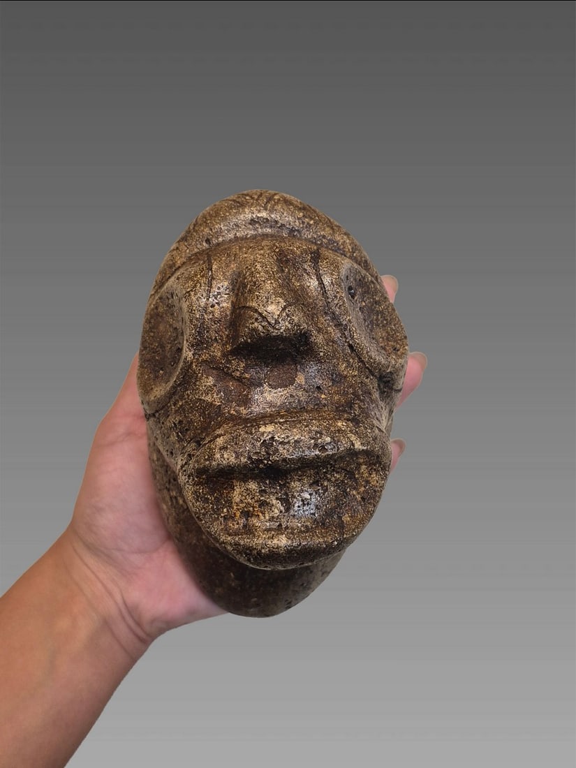 Pre-Columbian Taino Volcanic Stone Zemi Face Figure (1 of 8)
