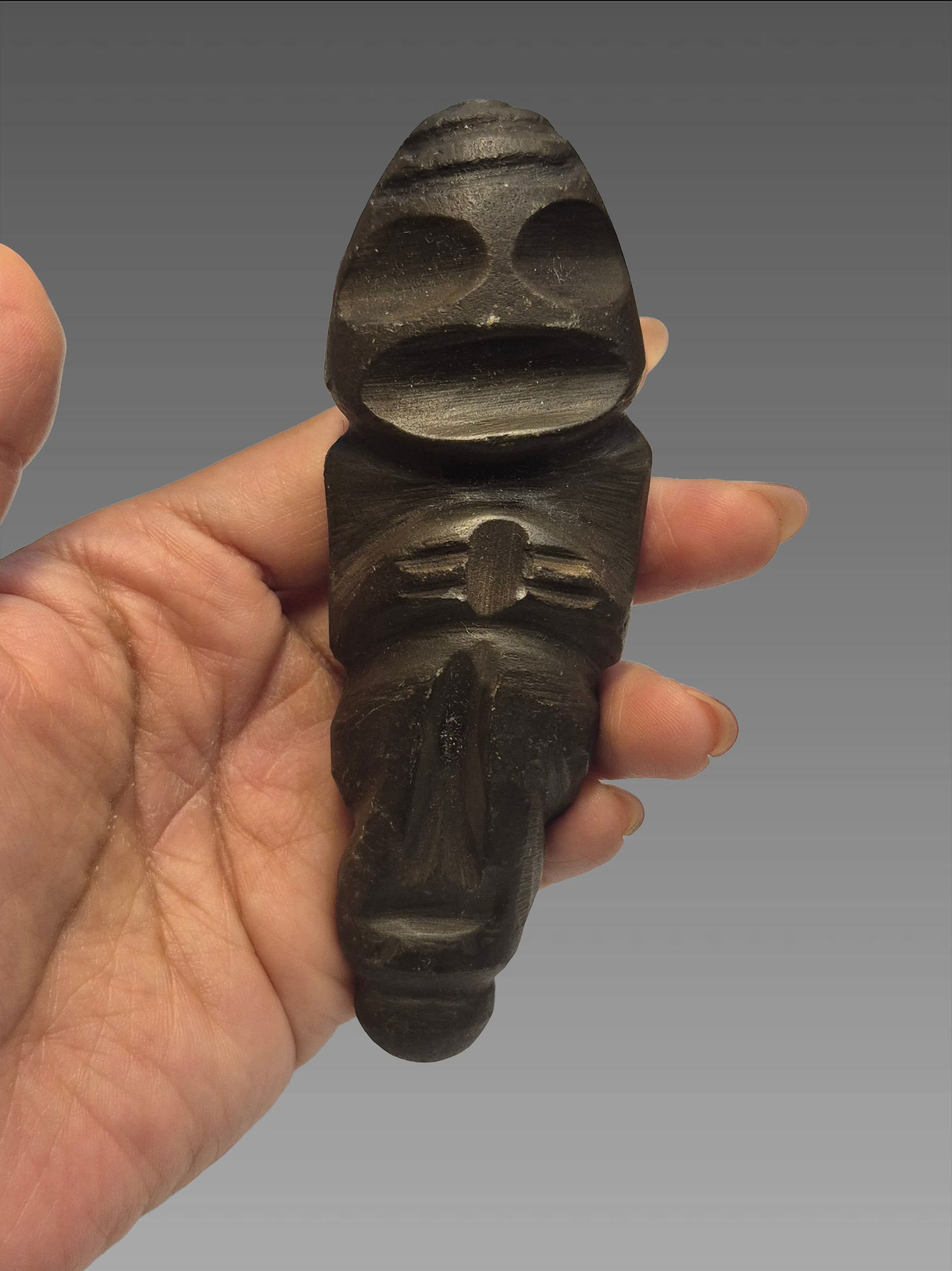 Pre-Columbian Taíno Carved Zemi Kneeling Ceremonial Figure (1 of 5)
