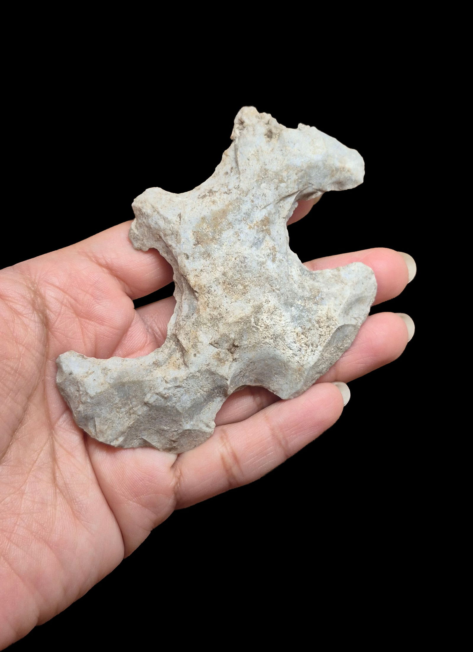 Pre-Columbian Mayan Eccentric Flint, Chert Eccentric Stone: 3.5"x2.5" Pre-Columbian Mayan Eccentric Flint, Chert, Hand Flaked, Mesoamerica, 500-900 CE