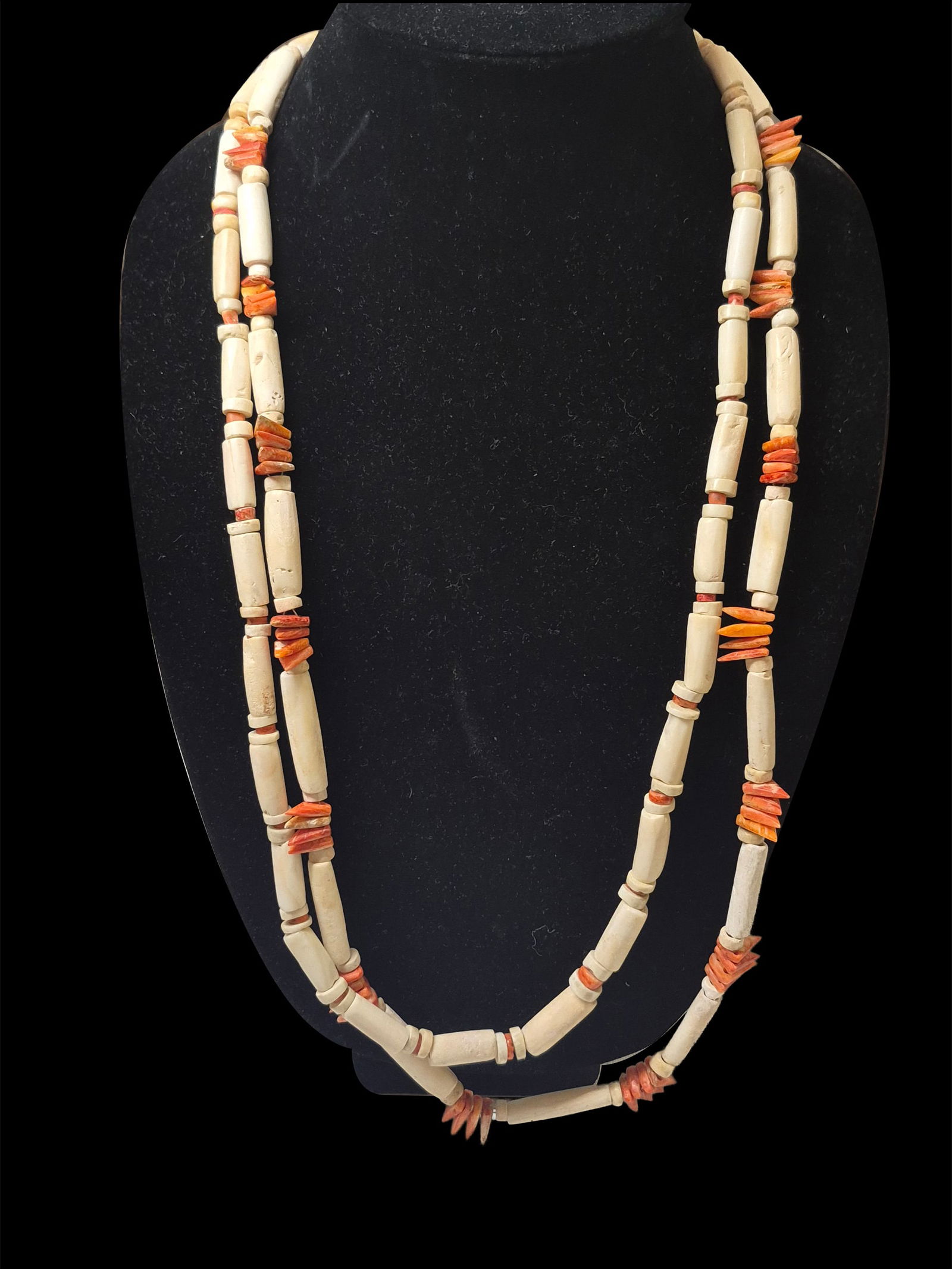 Pre-Columbian Shell and Spondyllus Necklace (1 of 5)