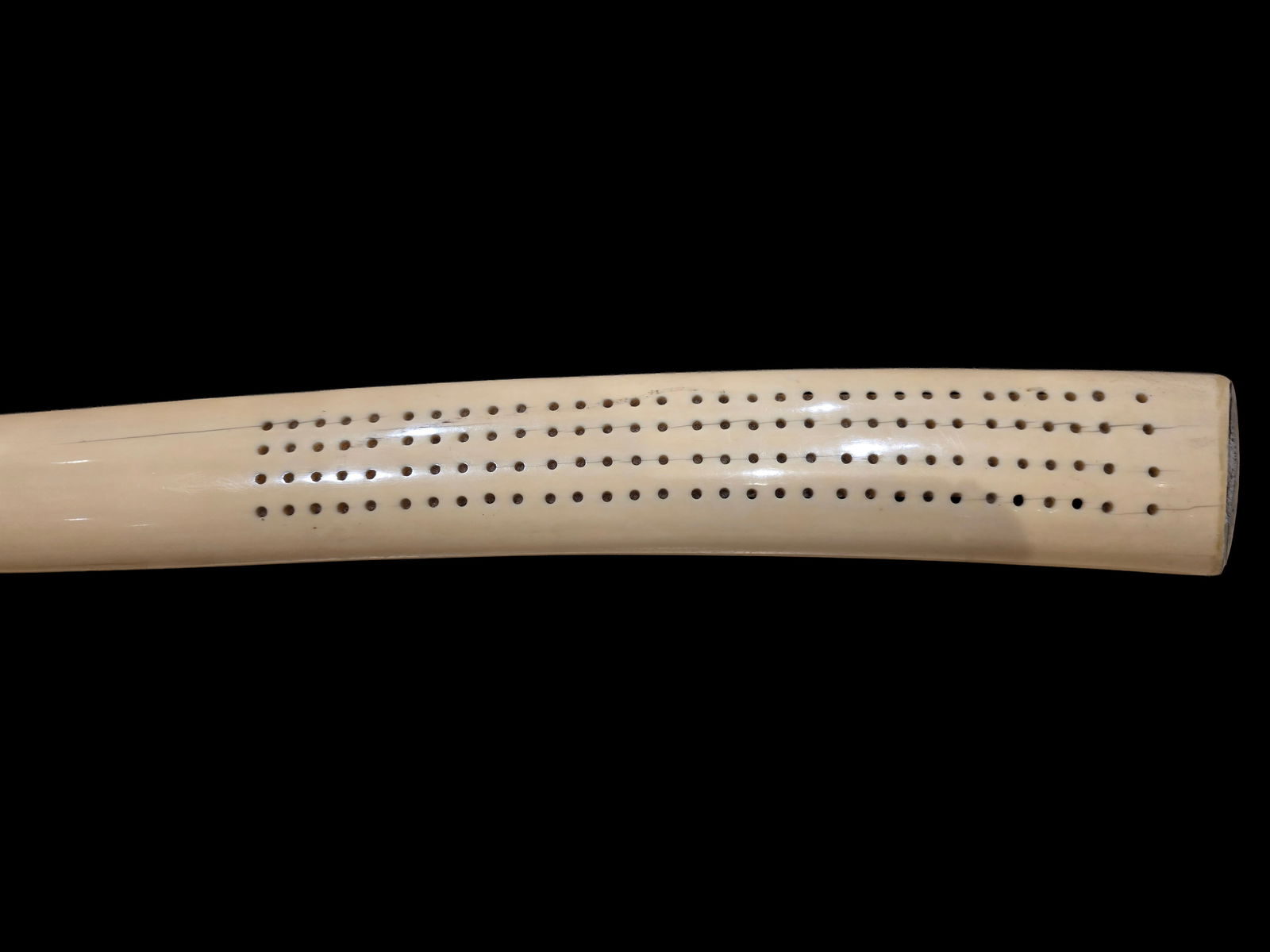 Antique Inuit Cribbage Board, 19th Century (1 of 7)