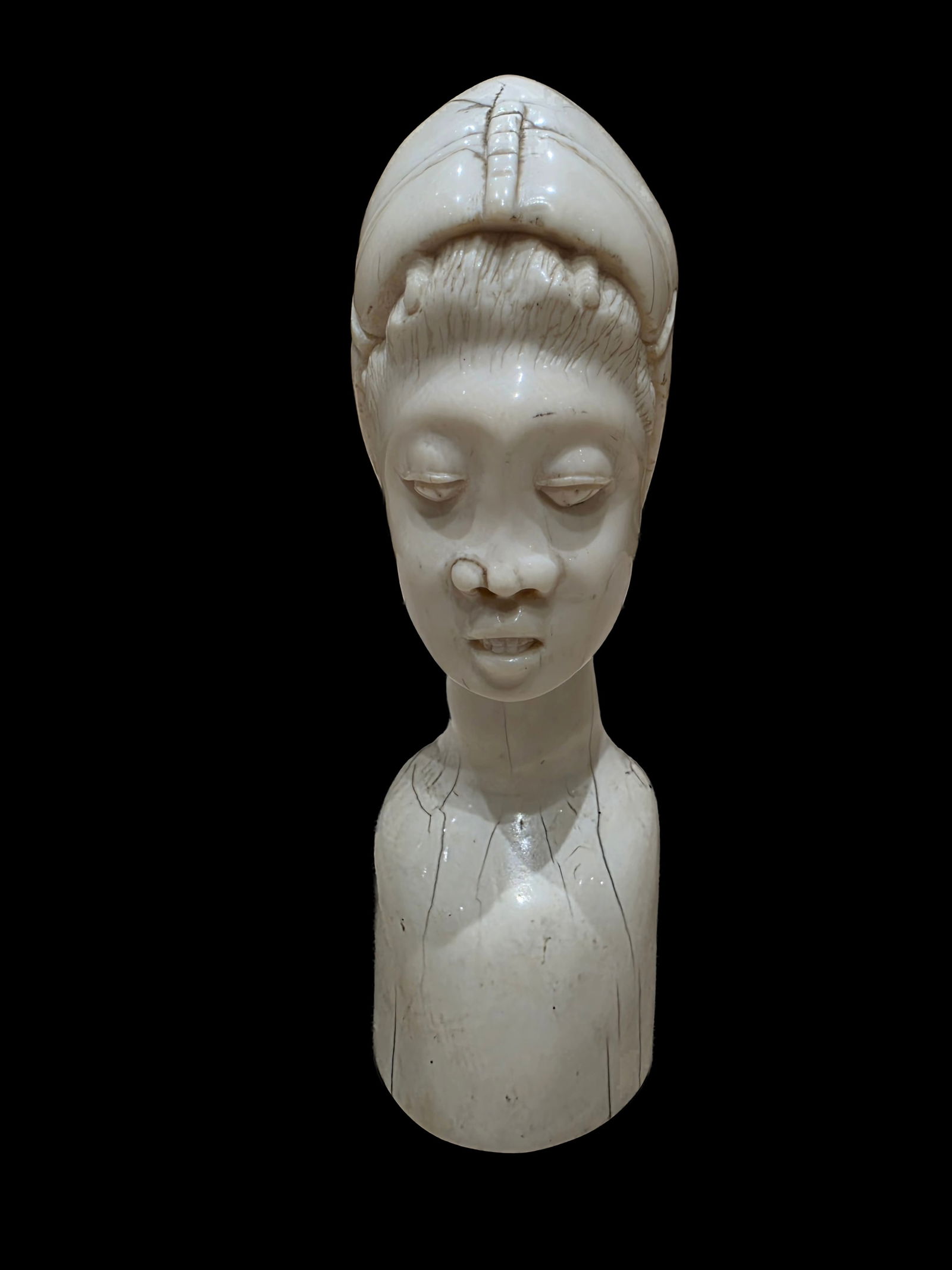 Antique African Bust Ogoni Tribe: 9" x 3.5" Antique African Bust Ogoni Tribe, Female Bust Portrait, Antique Carving