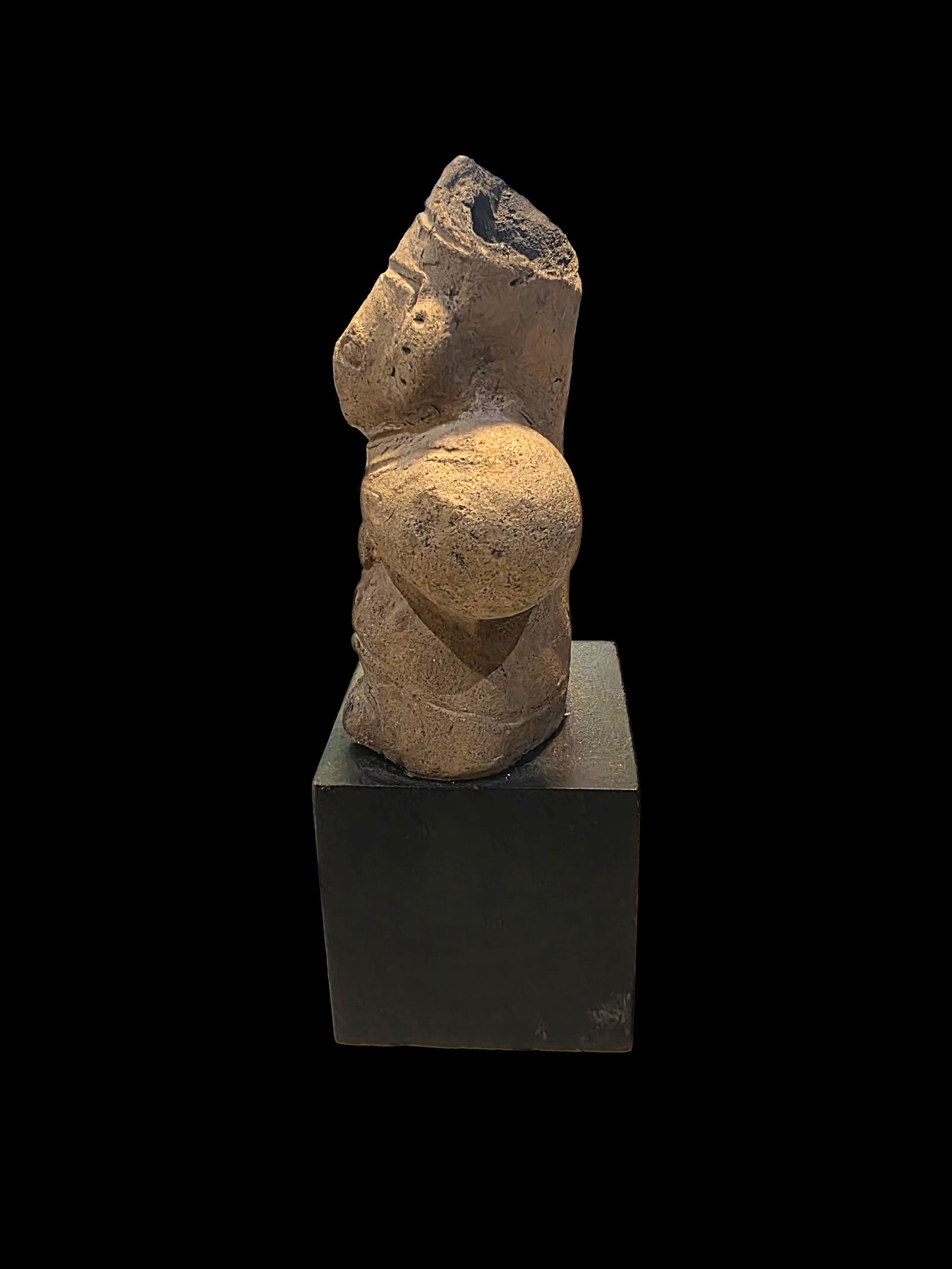 Pre-Columbian Jama-Coaque Effigy Figure (1 of 5)