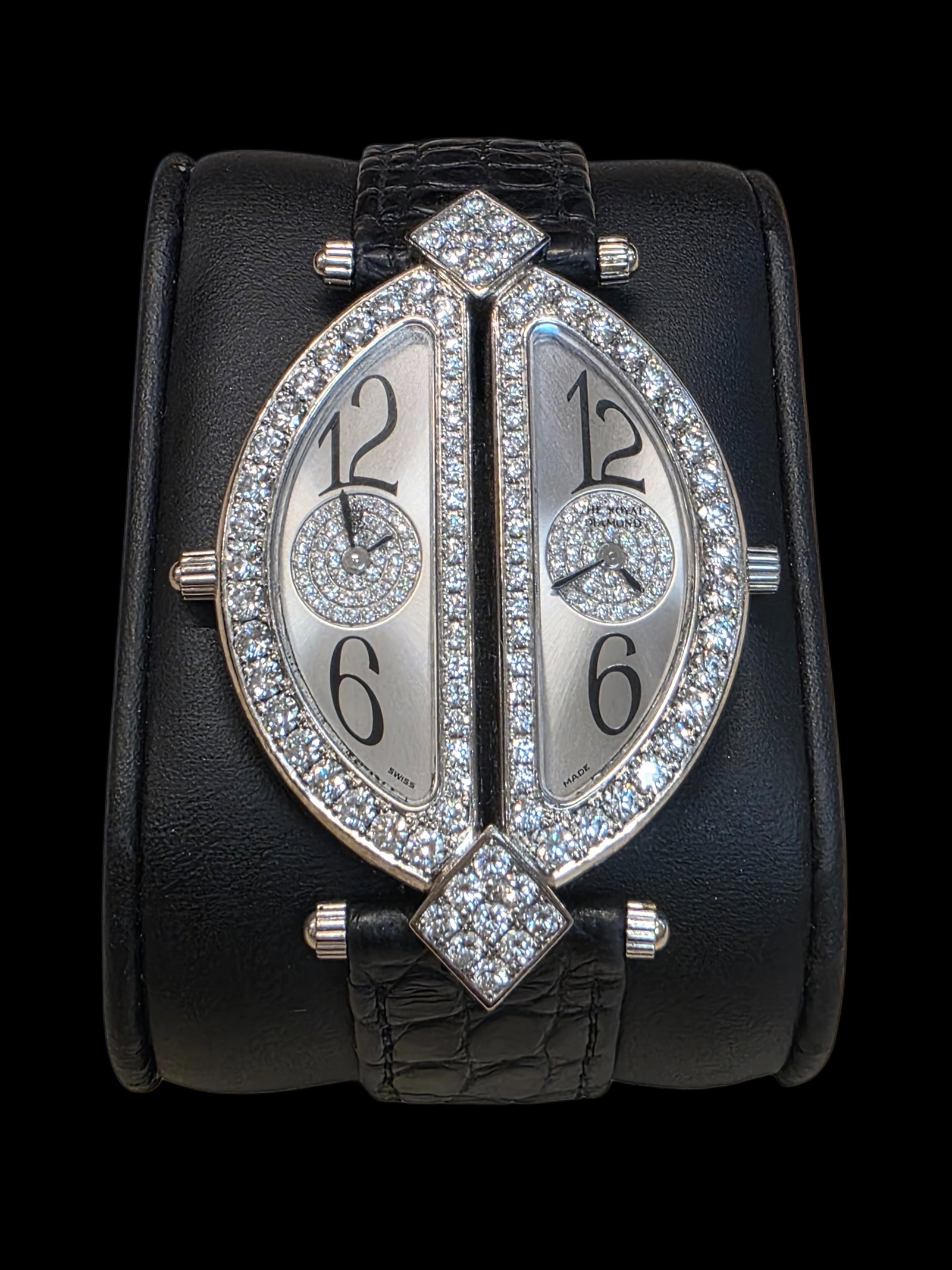 Chatila The Royal Diamond, The Royal Diamond Double Lady Dual Time (1 of 7)
