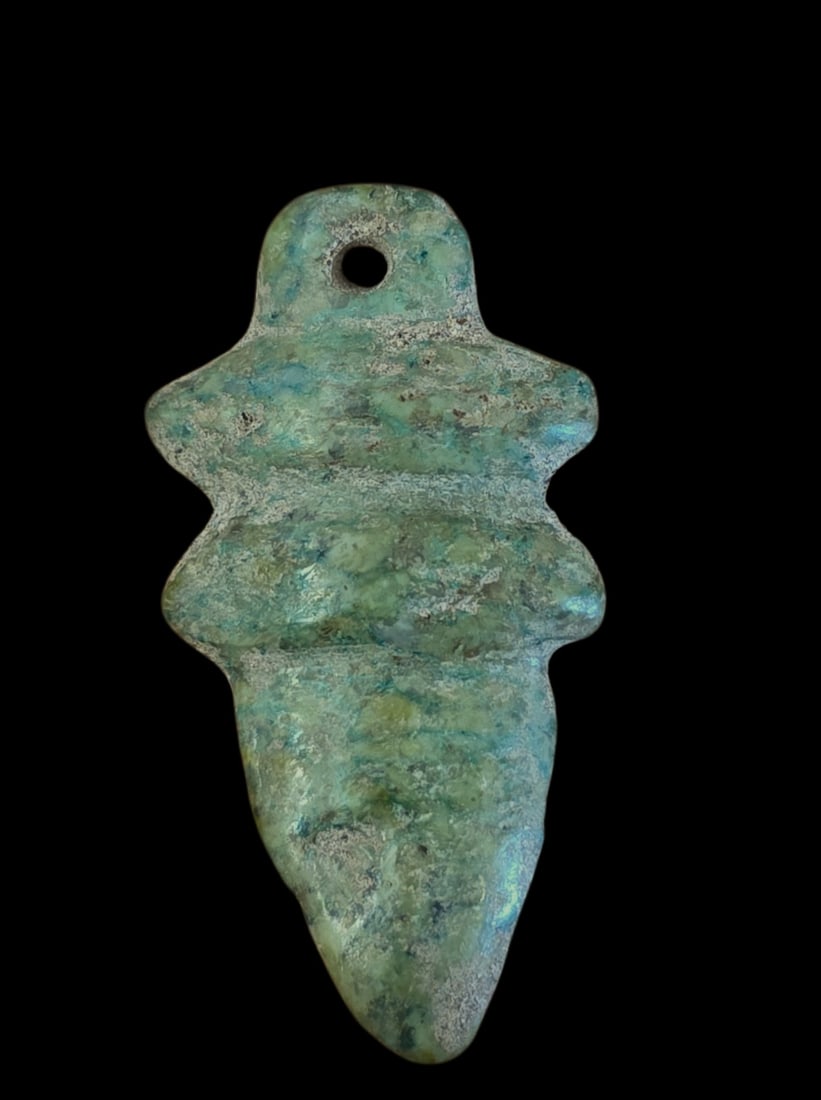 Pre-Columbian Carved Jade Pendant Costa Rica (1 of 3)