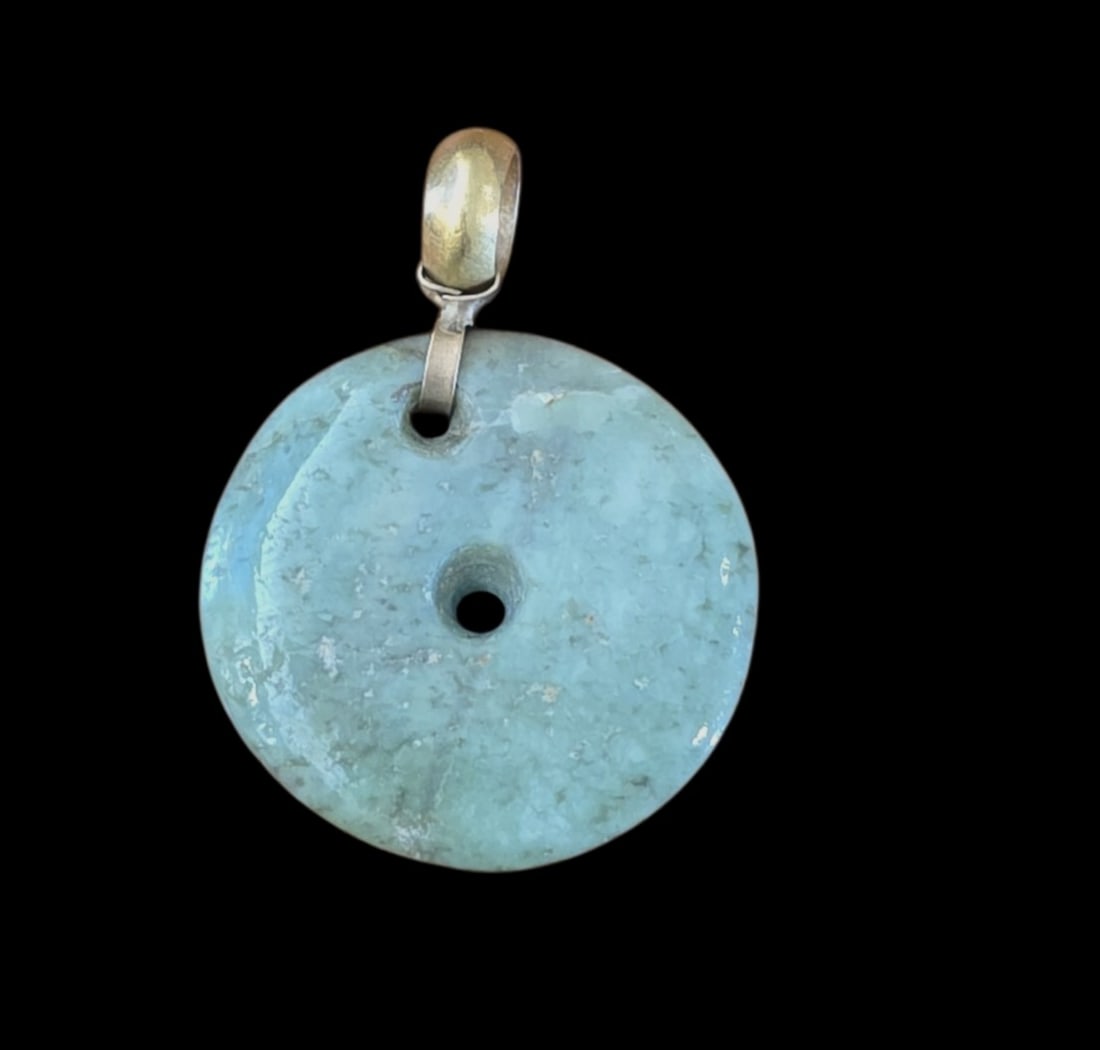 Pre-Columbian Mayan Jade And Gold Disc Pendant: 1.25" Pre-Columbian Mayan Jade And Gold Disc Pendant , Translucent Jade, Gemstone Quality Jade , Mesoamerica , 500 - 800 C. E.
