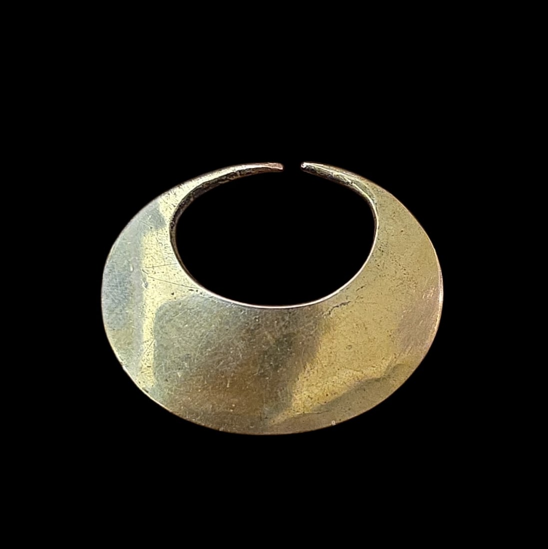 Pre-Columbian Tairona Gold Nose Ring Ornament (1 of 4)