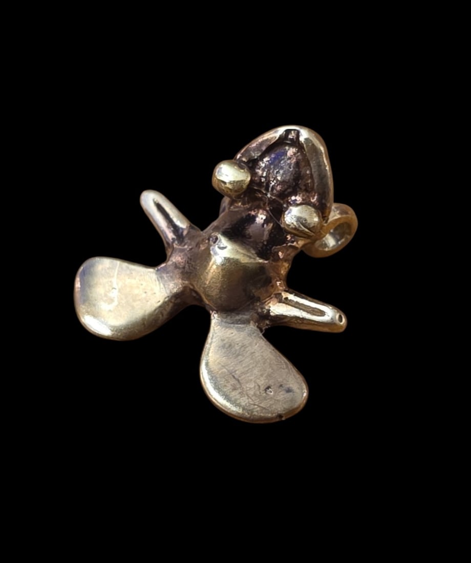 Pre-Columbian Gold Panamanian Frog Pendant (1 of 4)