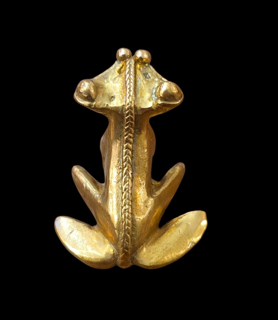 Pre-Columbian Tairona Gold Frog Pendant (1 of 6)