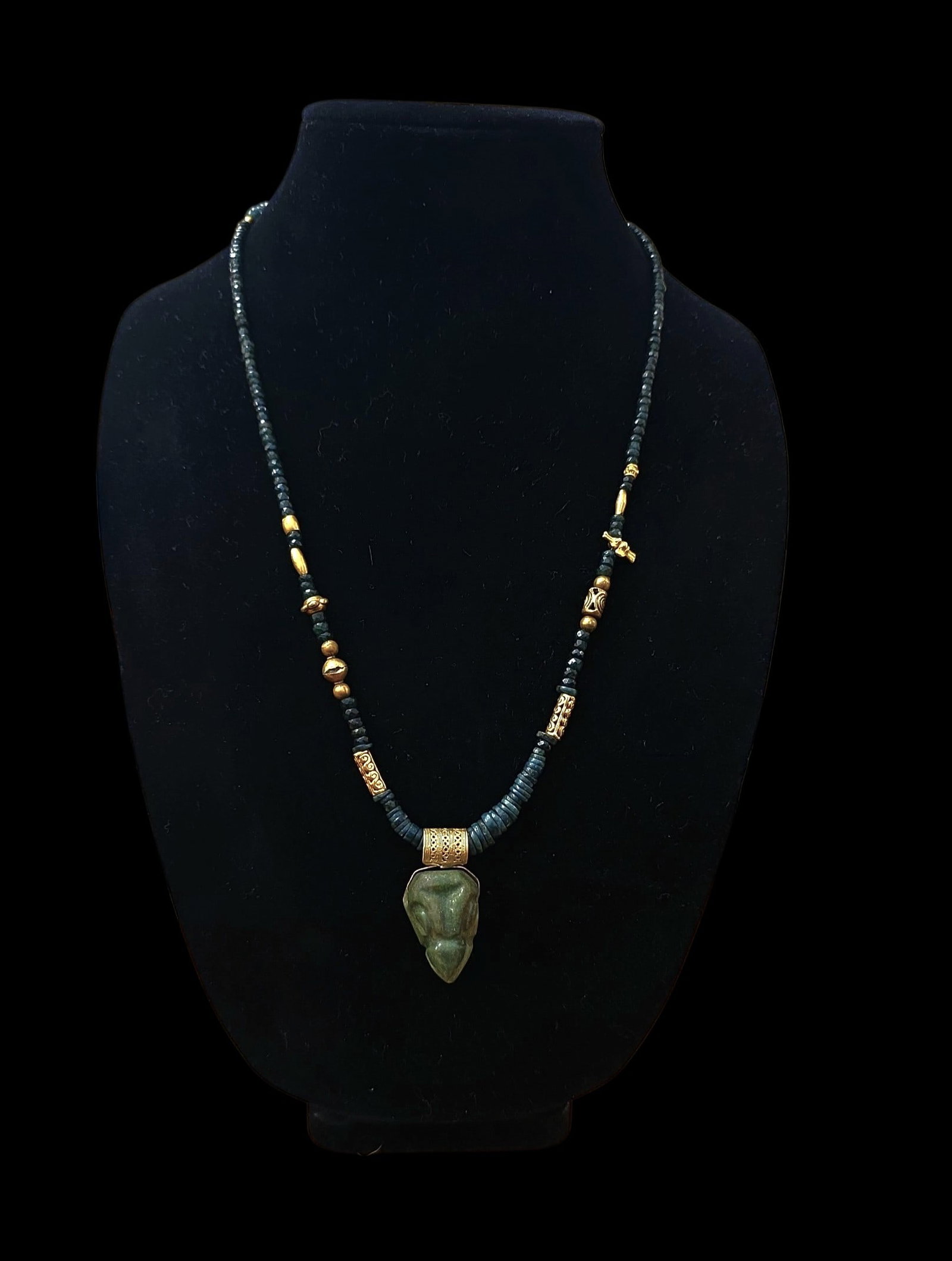 Pre-Columbian Gold And Jade Avian Necklace (1 of 8)