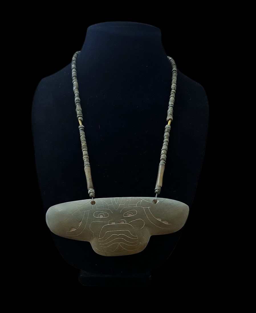 Pre-Columbian Olmec Winged Plaque Pectoral Necklace (1 of 6)