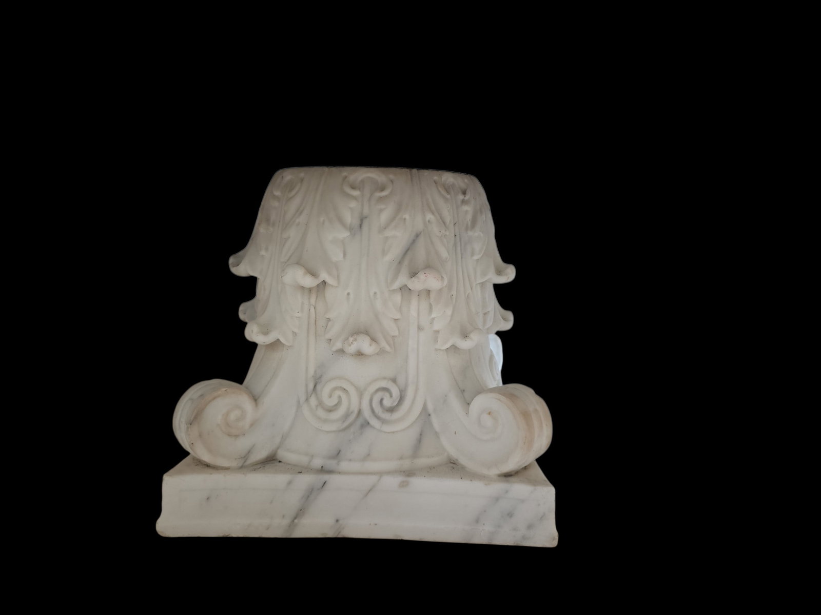 Italian 19Th Century Carved White Marble Capital (1 of 2)