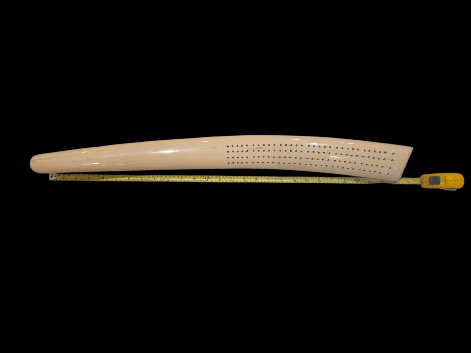 Antique 19Th Century Inuit Cribbage Board (1 of 5)