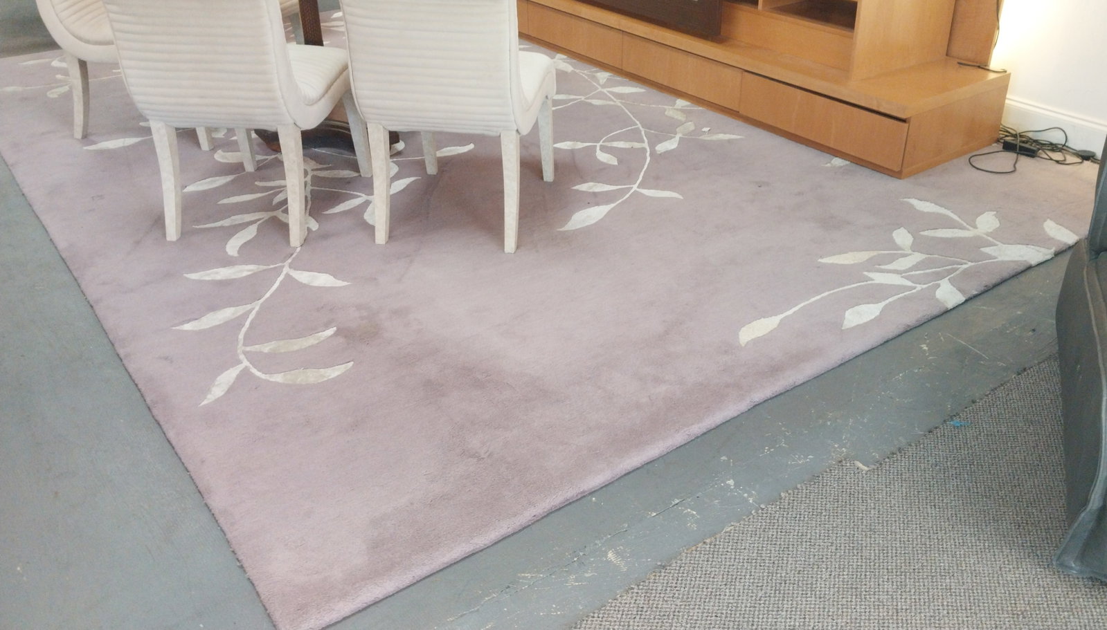 Lavendar & White Handtufted Tibetan Rug, Gottlieb Design, Wool, 10 x 14ft: Lavendar & White Handtufted Tibetan Rug, Gottlieb Design, Wool, 10 x 14ft