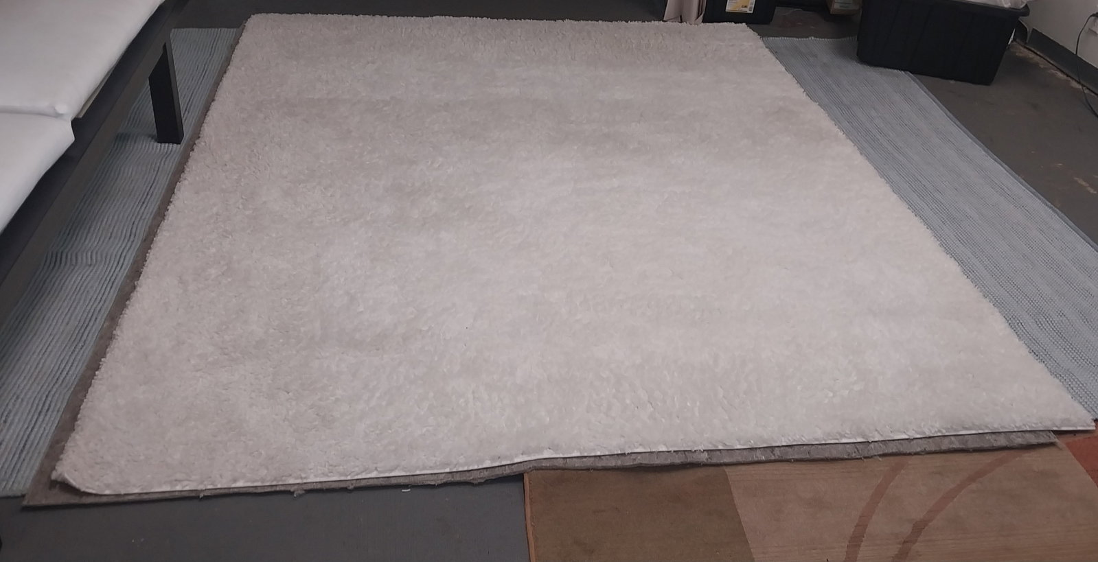 Safavieh White Shag Rug, 8 x 10ft: Safavieh White Shag Rug, 8 x 10ft