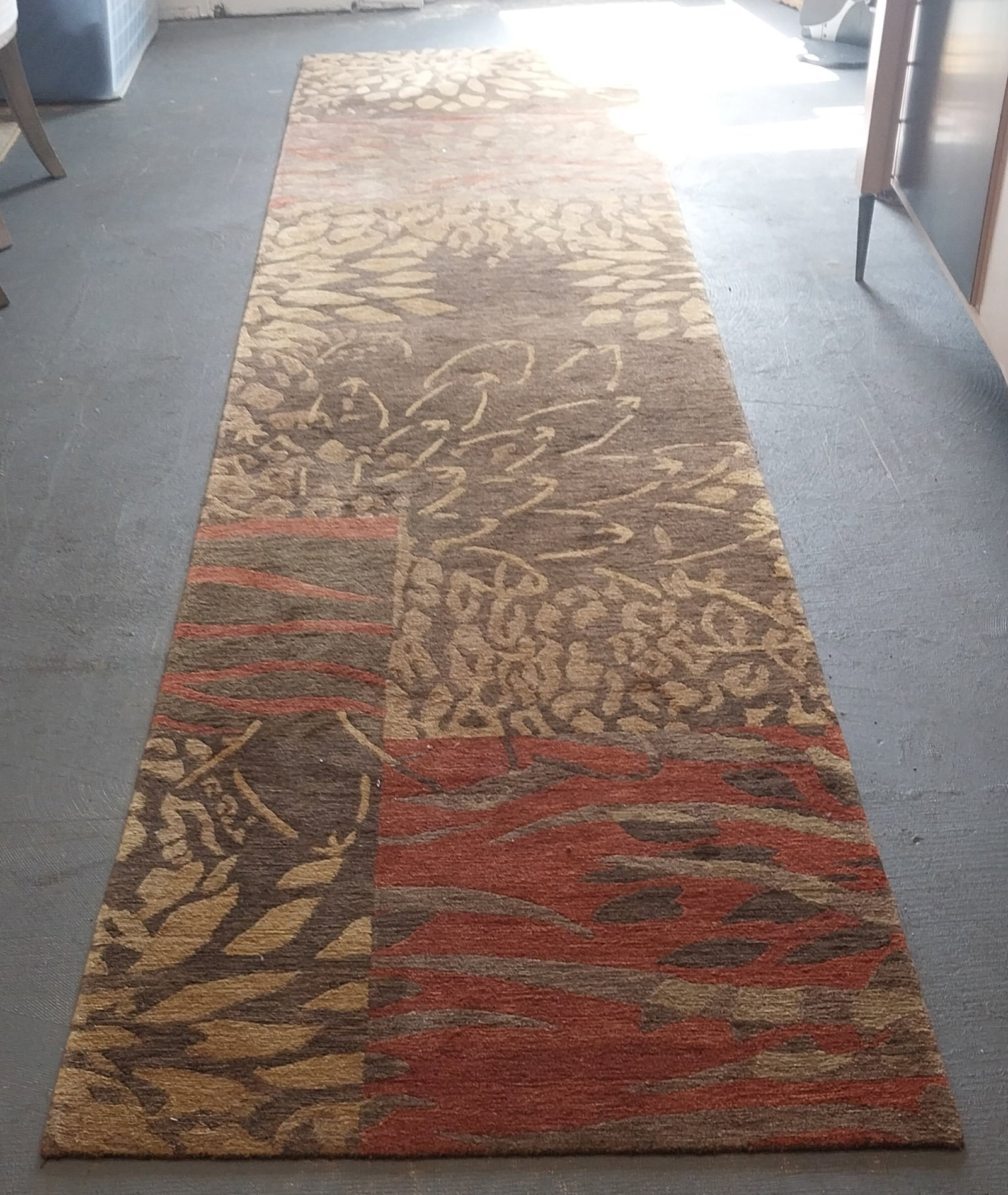 Broken Petal October Wool Runner, 34 x 142in: Broken Petal October Wool Runner, 34 x 142in