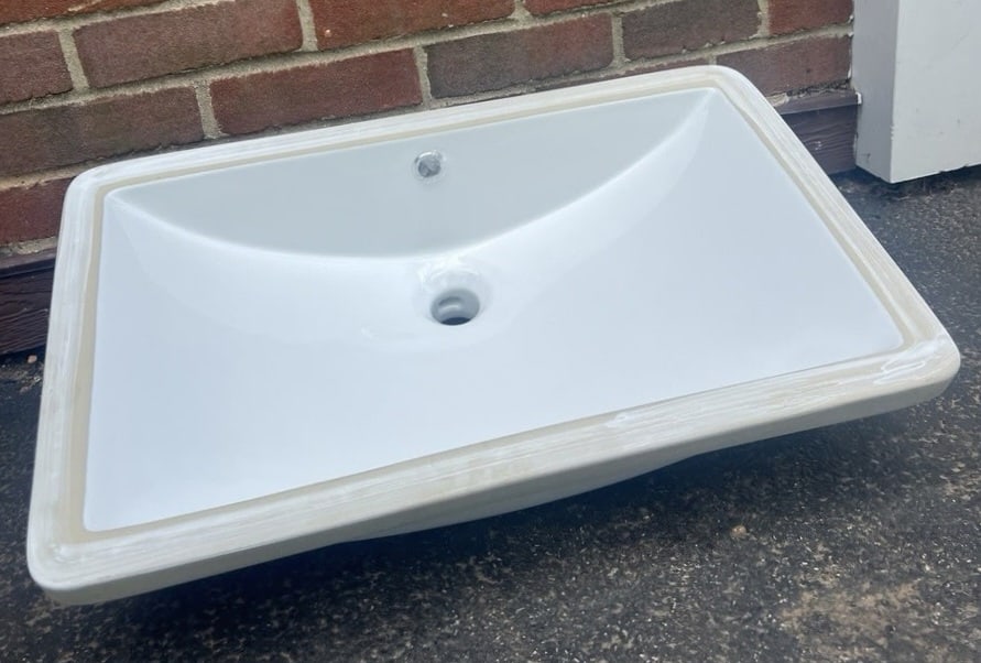 Restoration Hardware Undermount Porcelain Bathroom Basin, White, New in Box (1 of 3)