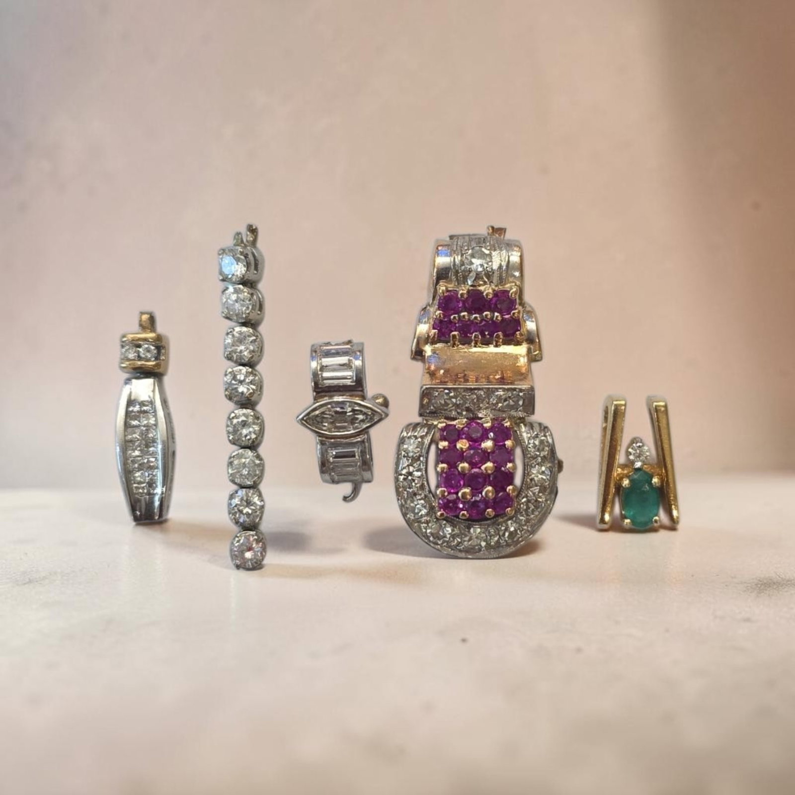 Vintage Retro-era and Art Deco-style fine jewelry pieces (1 of 2)