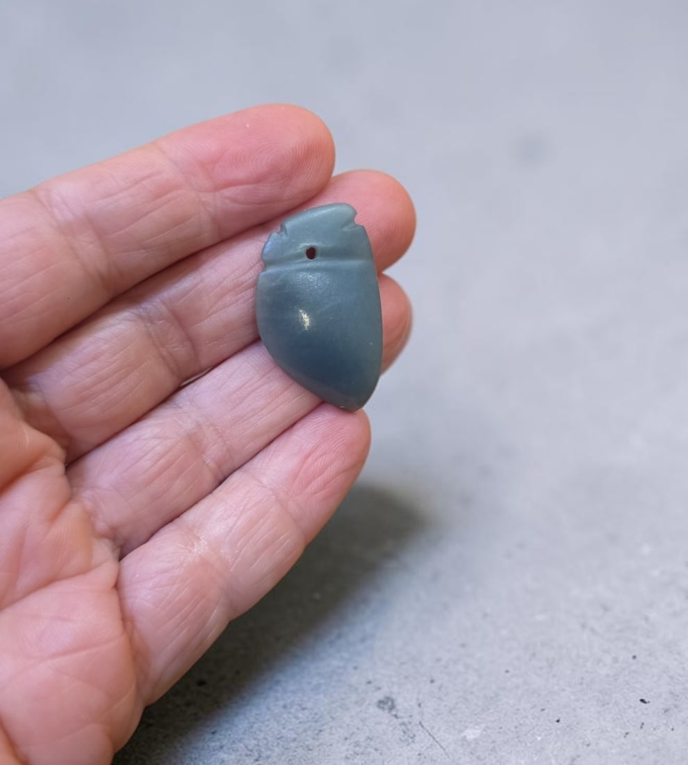 Pre-Columbian Blue Jade Avian Pendant, Costa Rica (1 of 4)