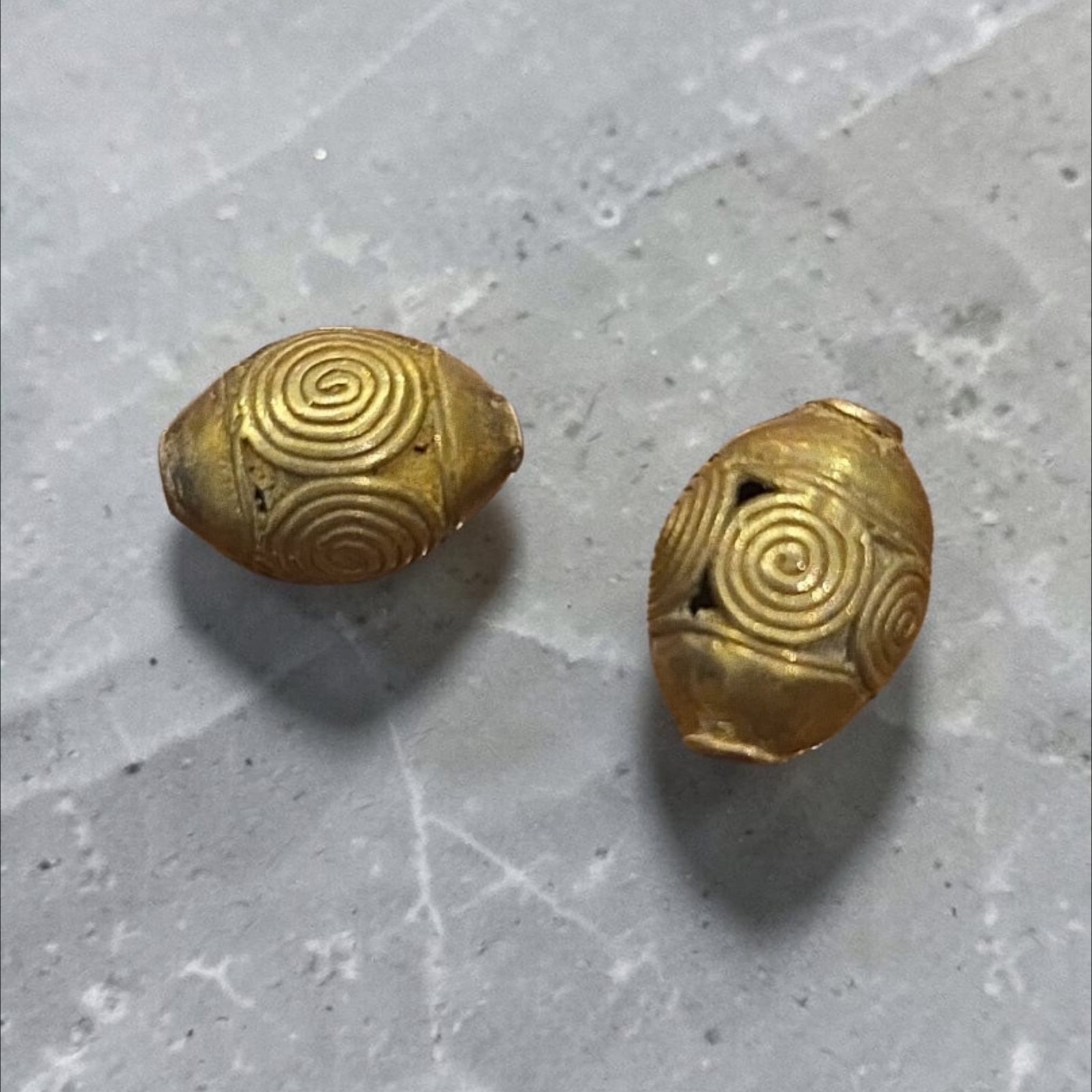 Pre-Columbian Tairona Open Scrollwork Gold Beads (1 of 3)