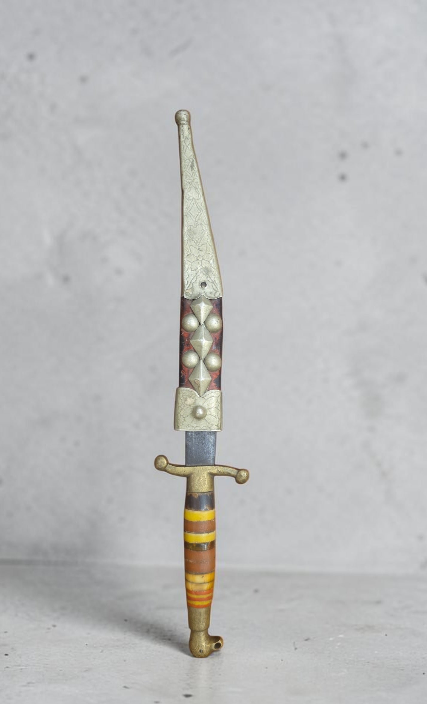 19th Century South American Gaucho Dagger: 12", 19th Century South American Gaucho Dagger, Stacked Banded Hilt, Double-Edge Pointed Blade with Sheath