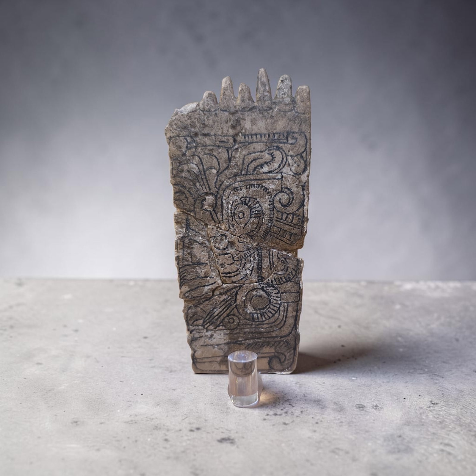 Pre-Columbian Mayan Diety Shell Comb (1 of 6)