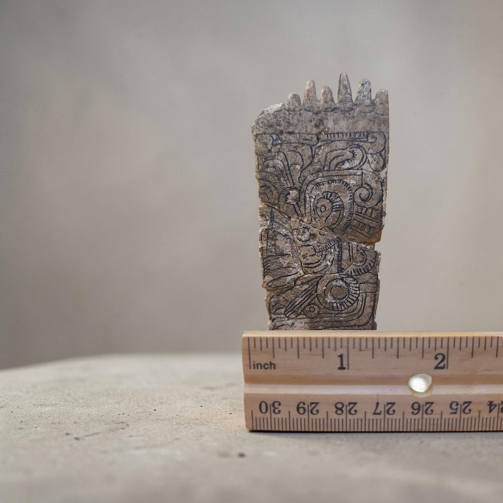 Pre-Columbian Mayan Diety Shell Comb - 5