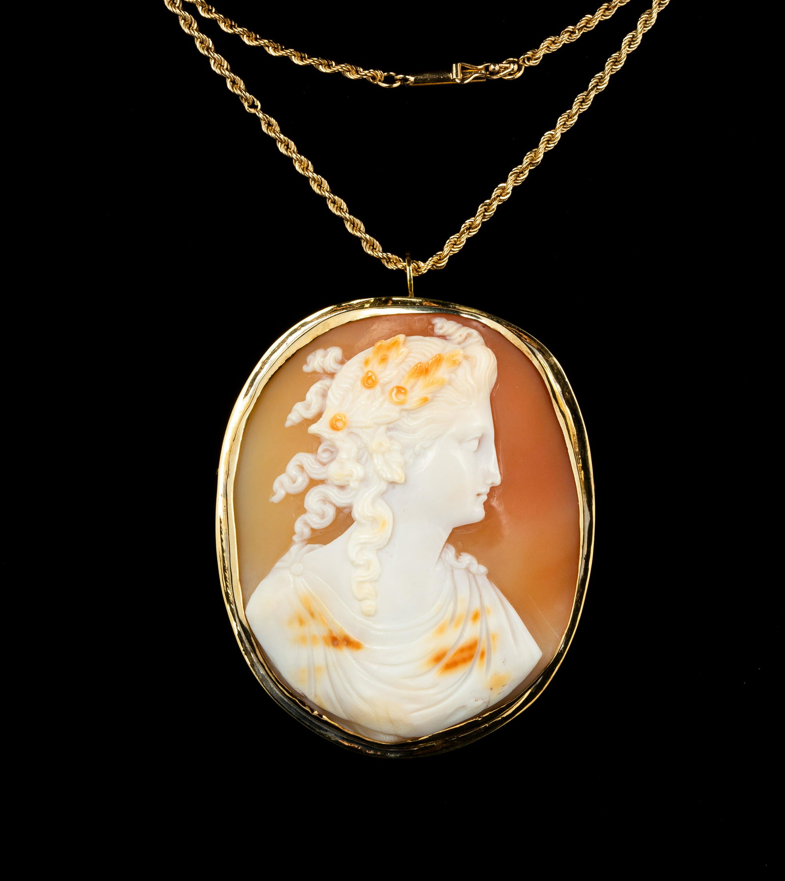 Antique Shell Cameo on 14K Rope Chain (1 of 16)