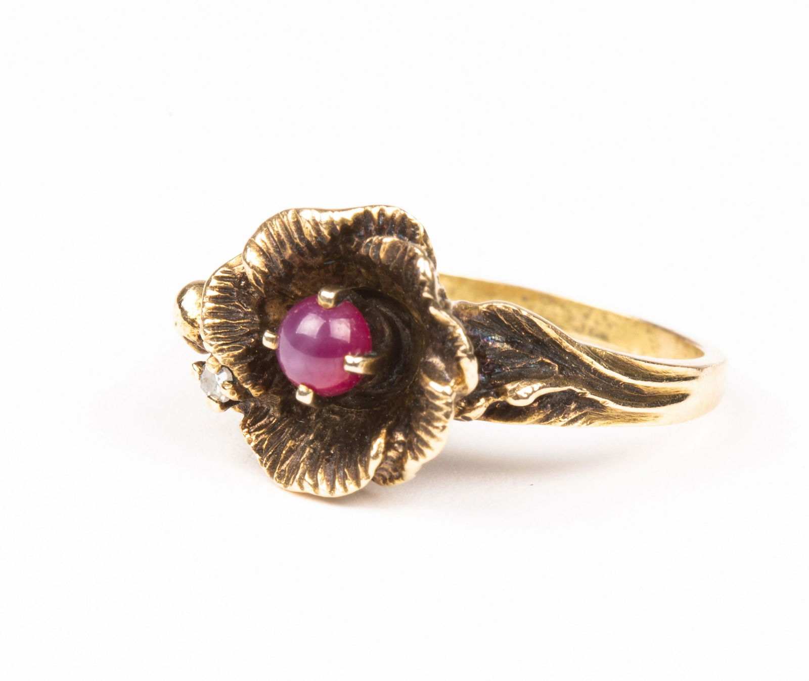 Mid Century 14K Gold, Star Ruby and Diamond Ring (1 of 9)