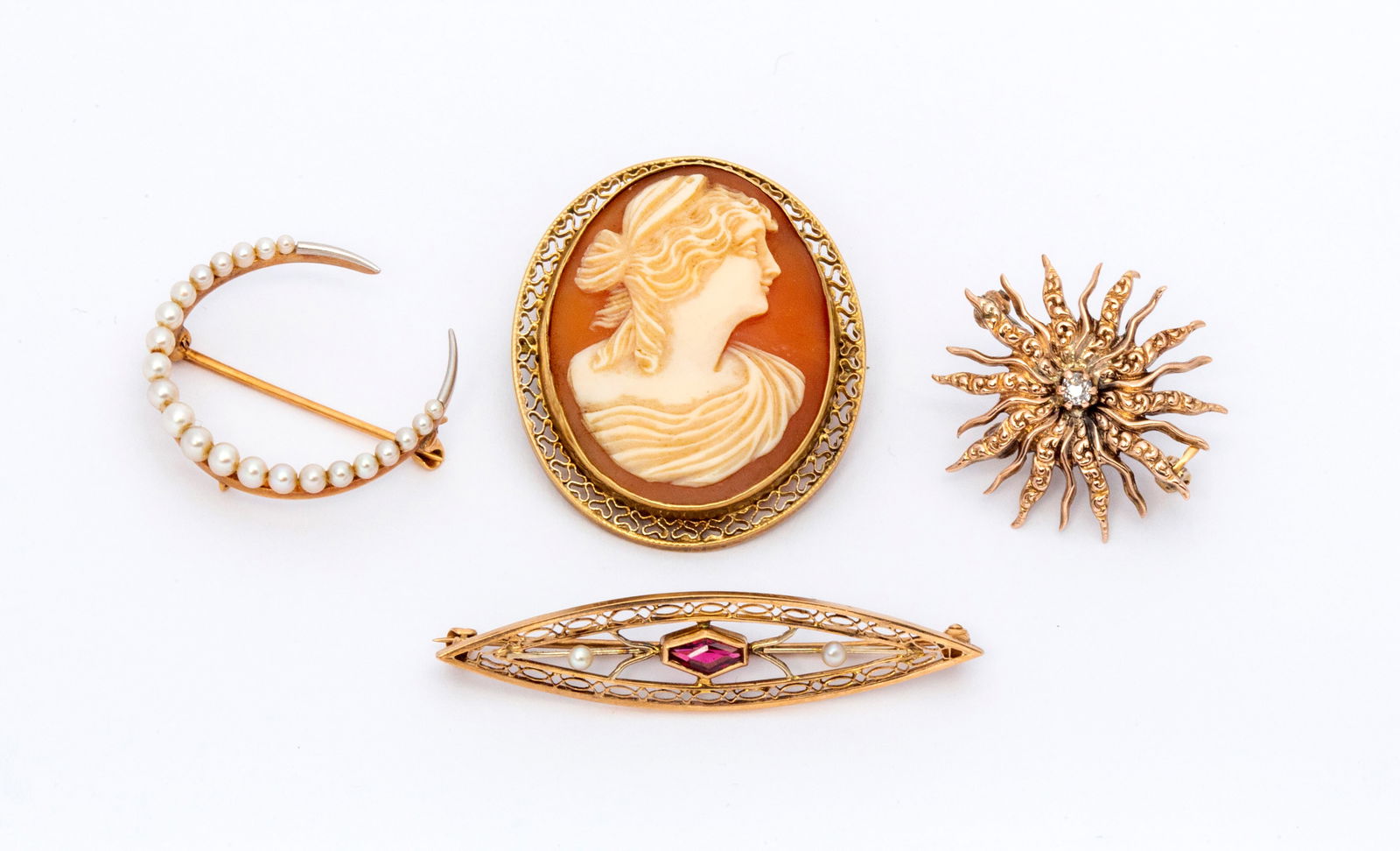 Four Gold Antique Brooches (1 of 16)