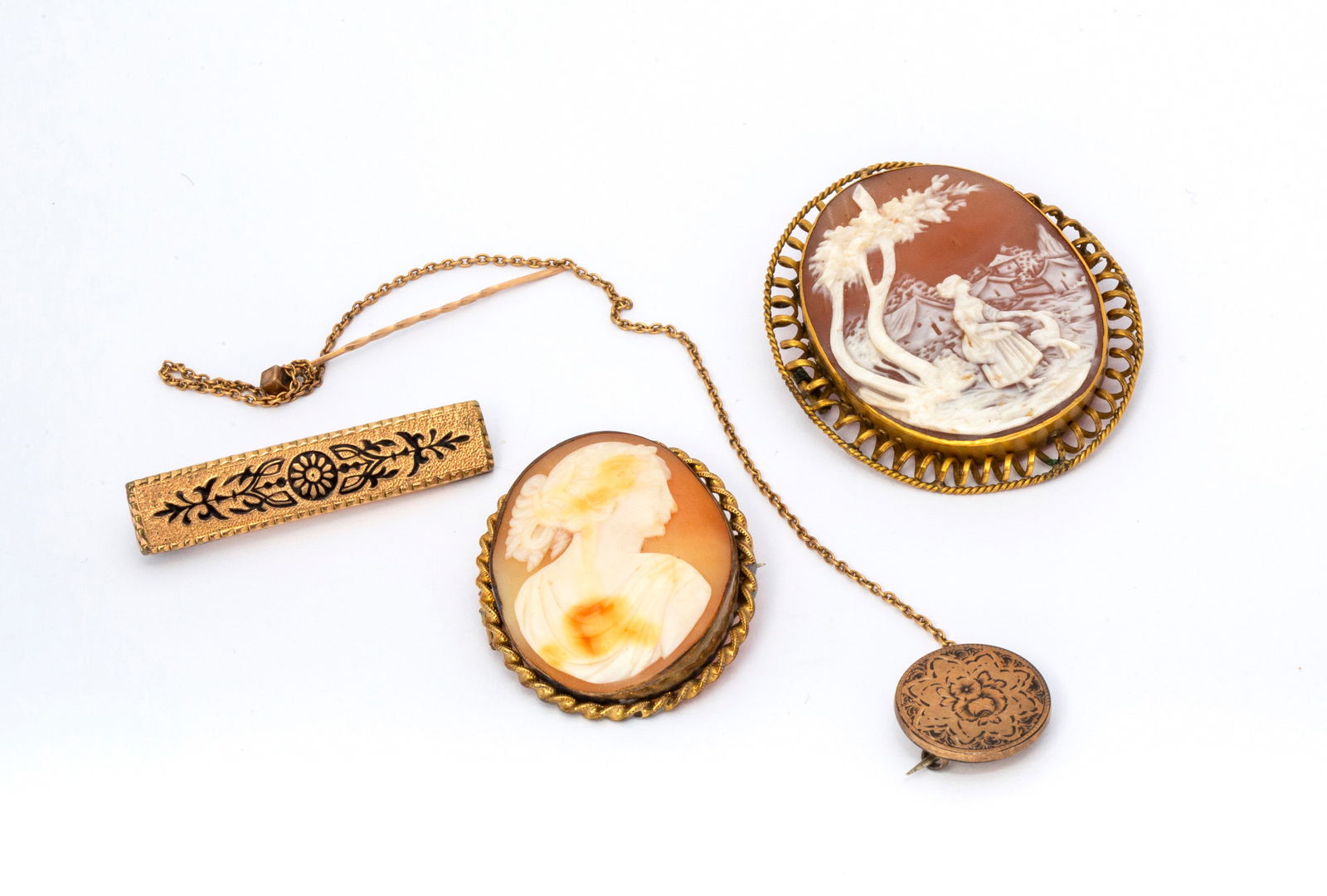 Four Antique Brooches (1 of 11)