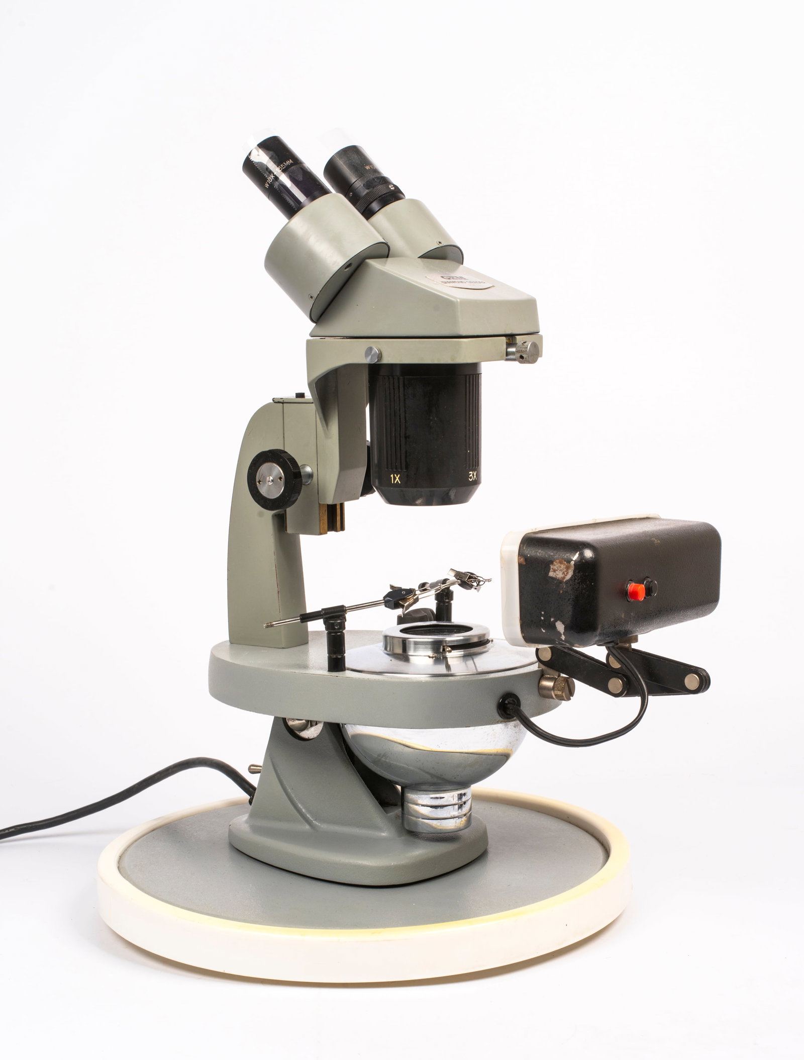 A GIA Gem Diamond Grader Microscope (1 of 11)
