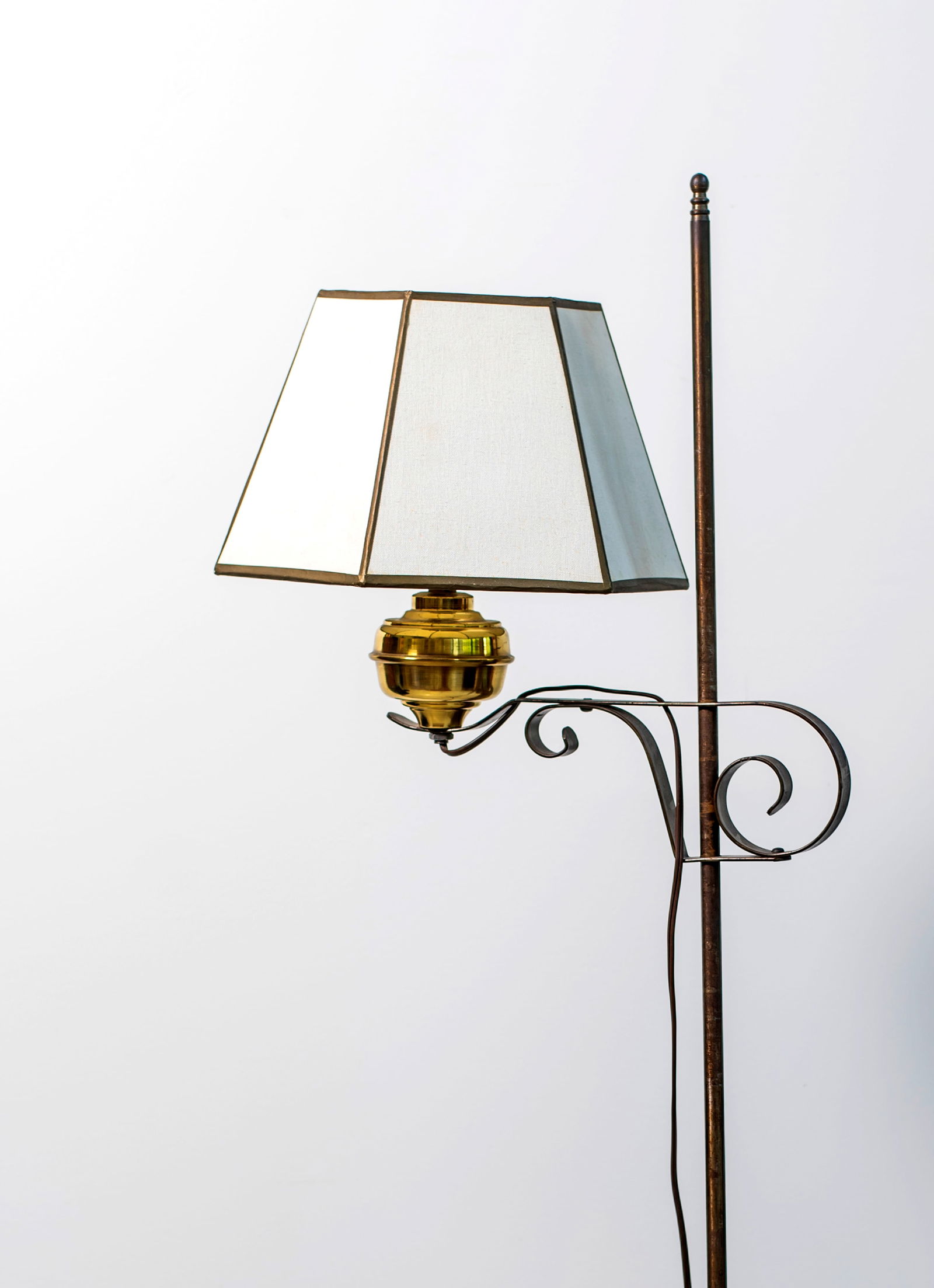 An Antique Colonial Style Wrought Iron Floor Lamp (1 of 6)