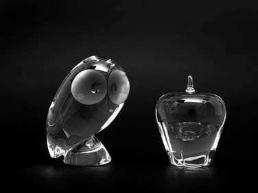 Steuben Glass Owl and Apple