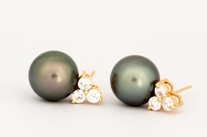 14K Gold and Grey Pearl Earrings