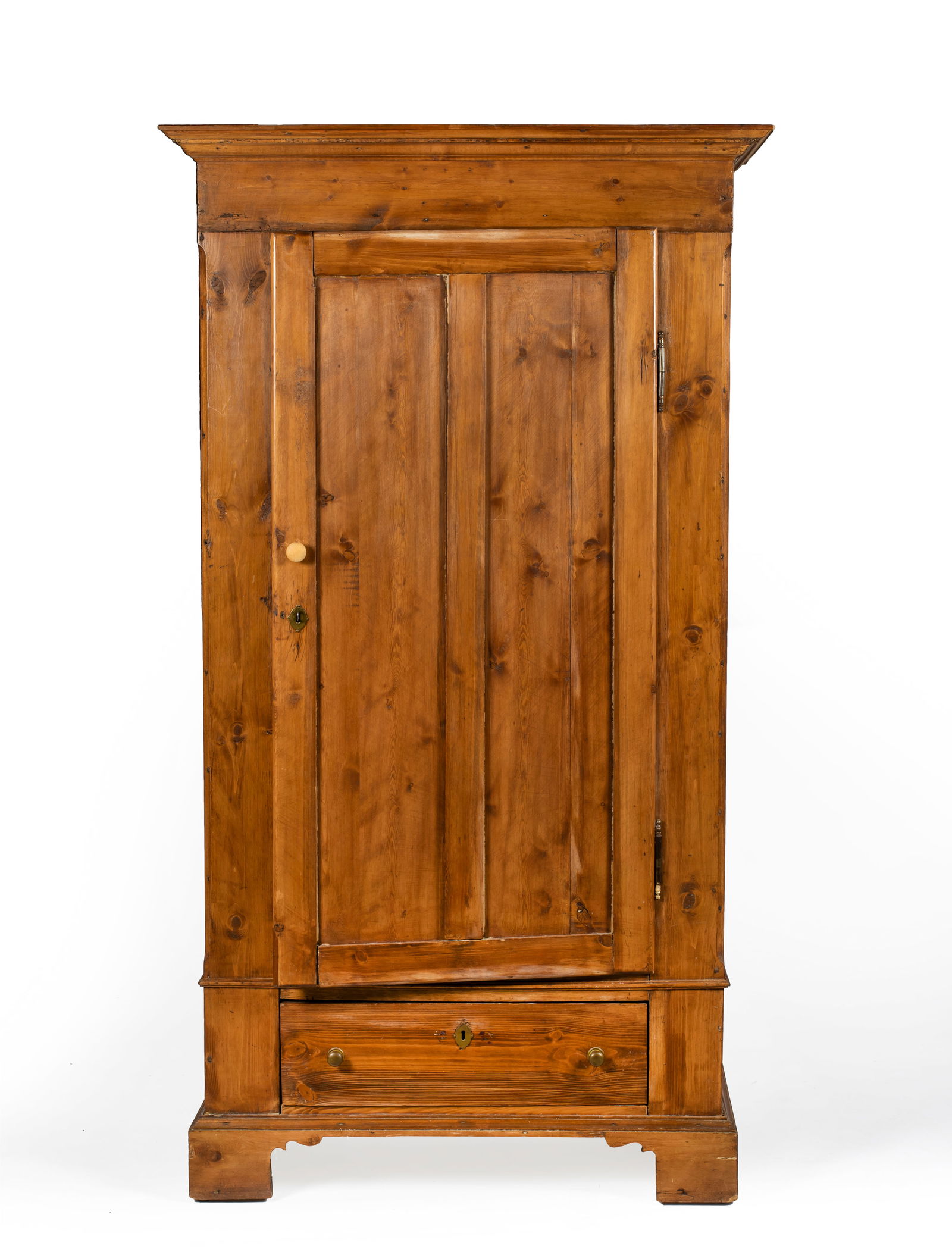 An Antique New England Pine Cupboard (1 of 18)