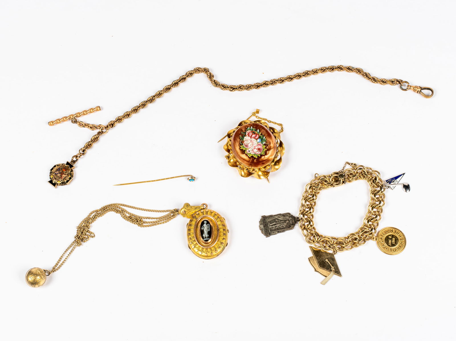 A Group of Six Antique Jewelry Pieces (1 of 7)