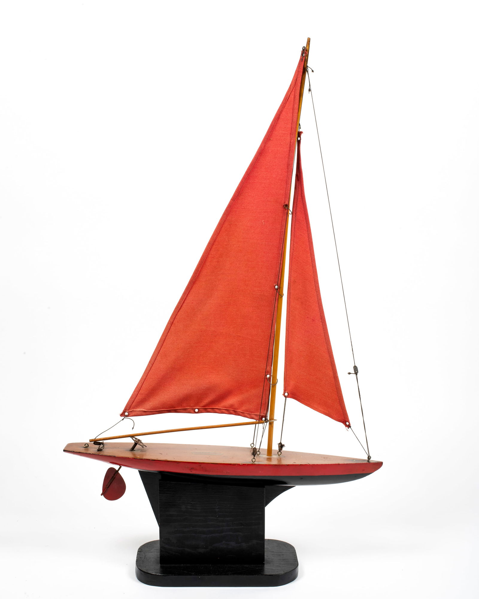 An Antique Jacrim Hollow Boat Pond Model, Sloop, c.1930 (1 of 11)