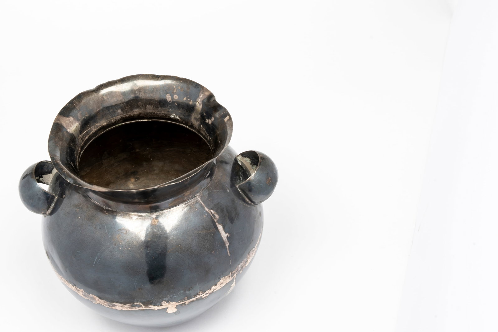 A Peruvian Sterling Silver Vessel - 5