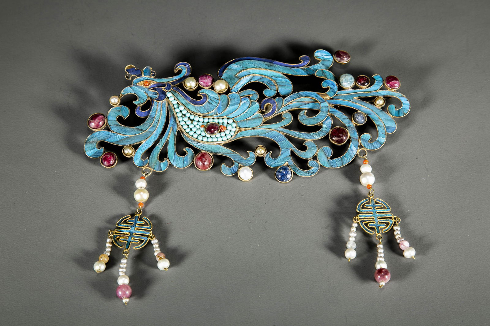 A GILT SILVER KINGFISHER CRAFT HAIR CLIP. (1 of 9)
