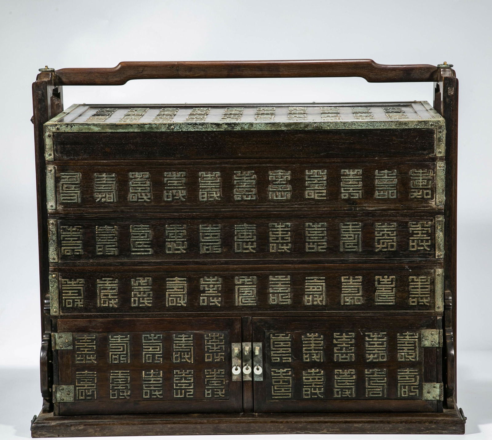 A Padauk Box With Lettering "shou" Design.