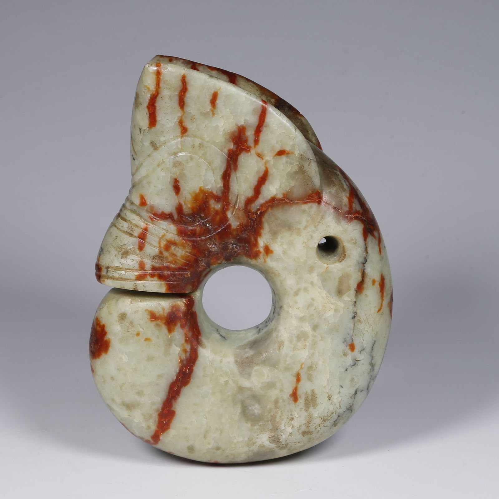 AN ANCIENT JADE DRAGON CARVING. (1 of 8)